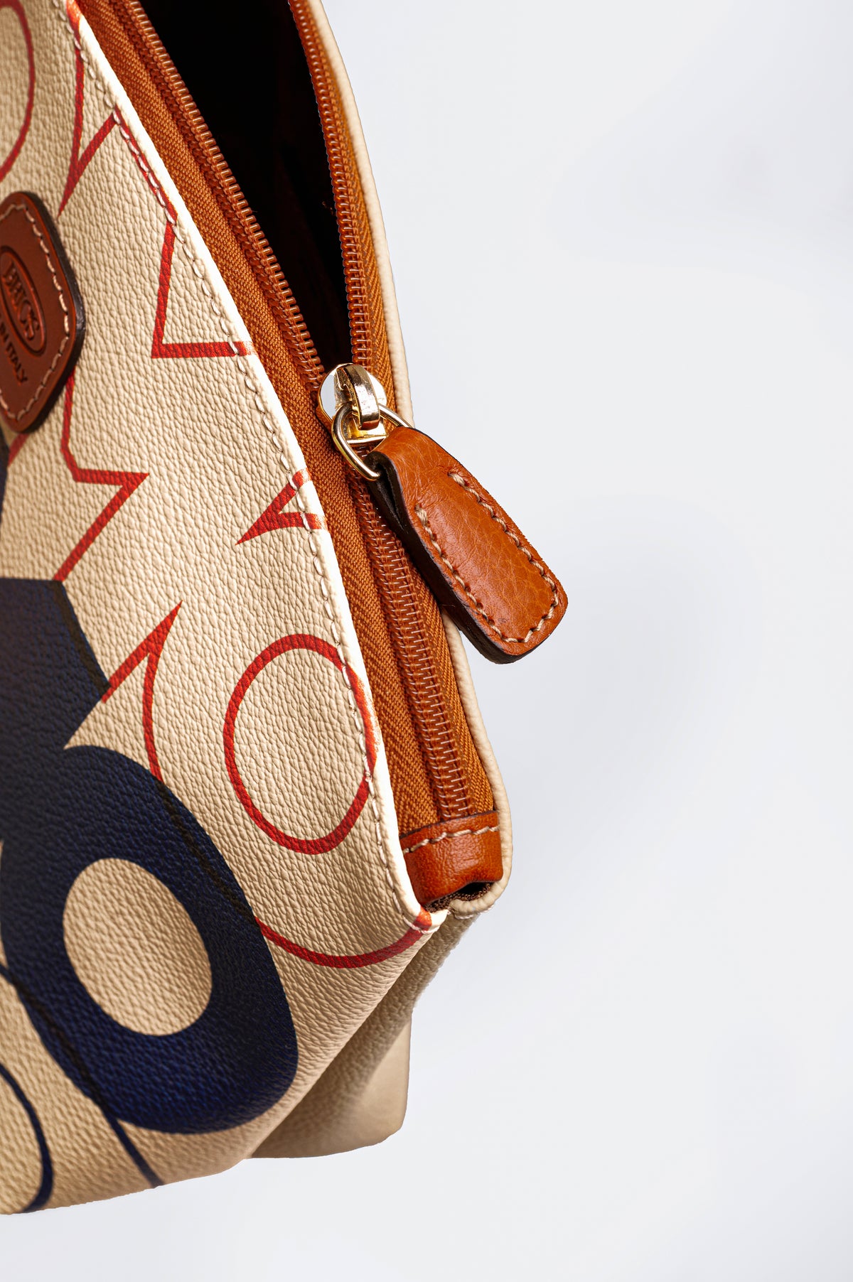 Como Medium Cosmetic Case Bric's X Como