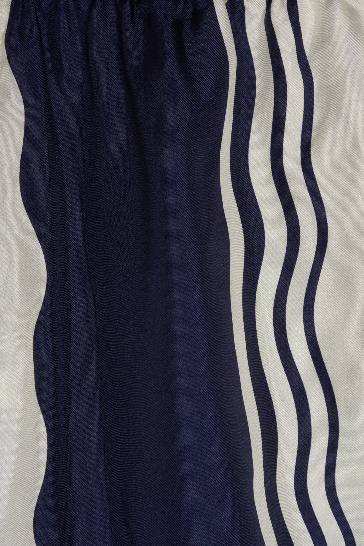 Como Cup Silk Shorts Navy Blue Waves