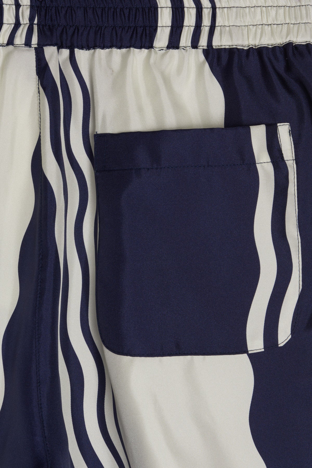 Como Cup Silk Shorts Navy Blue Waves