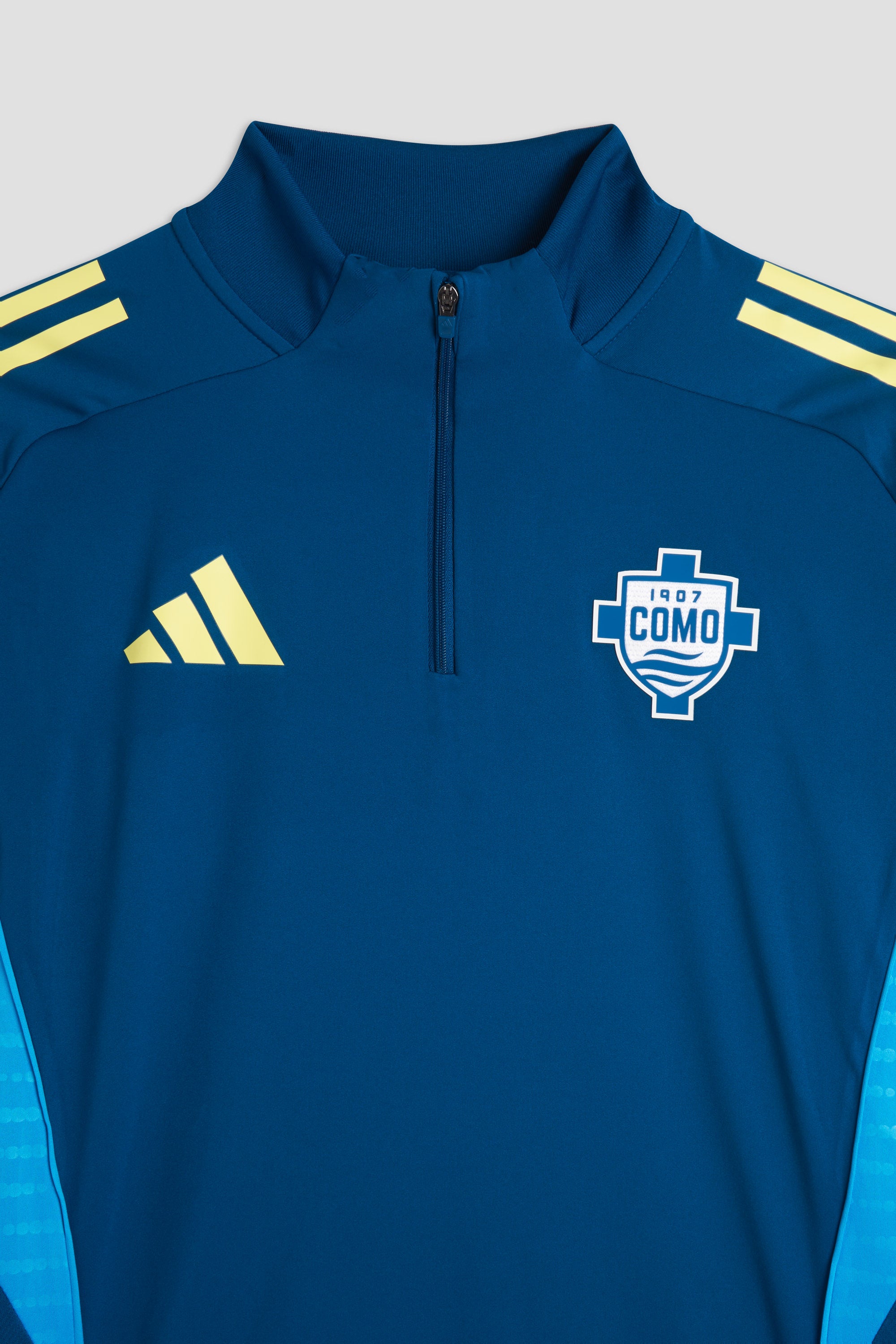 Como 1907 Training Track Top 2025/26