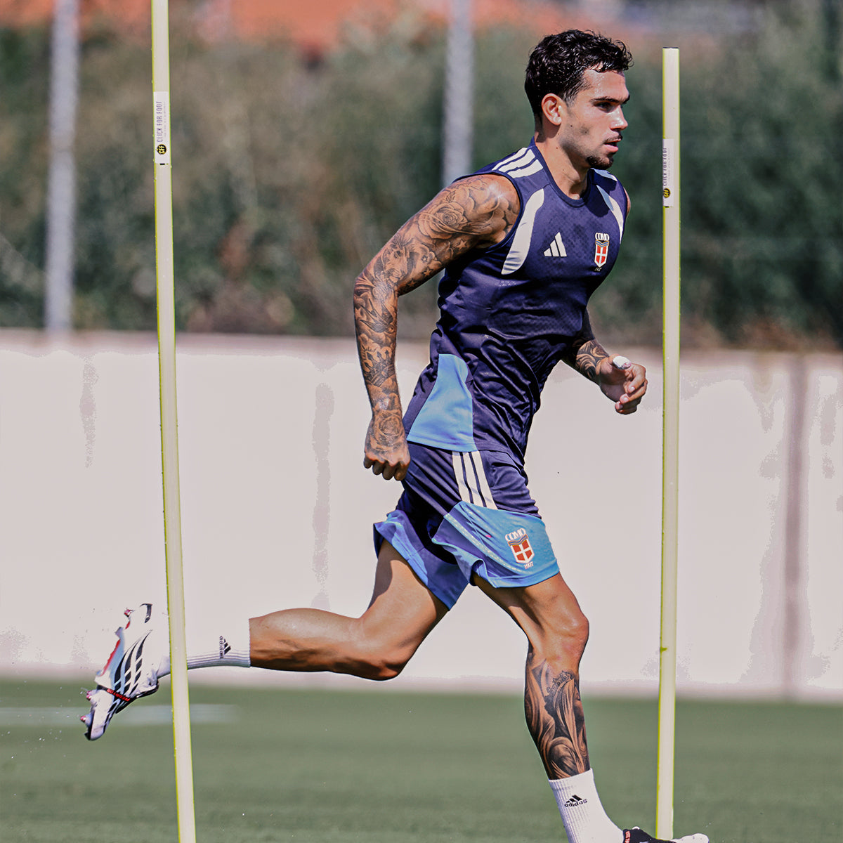 Training Kit 26/27