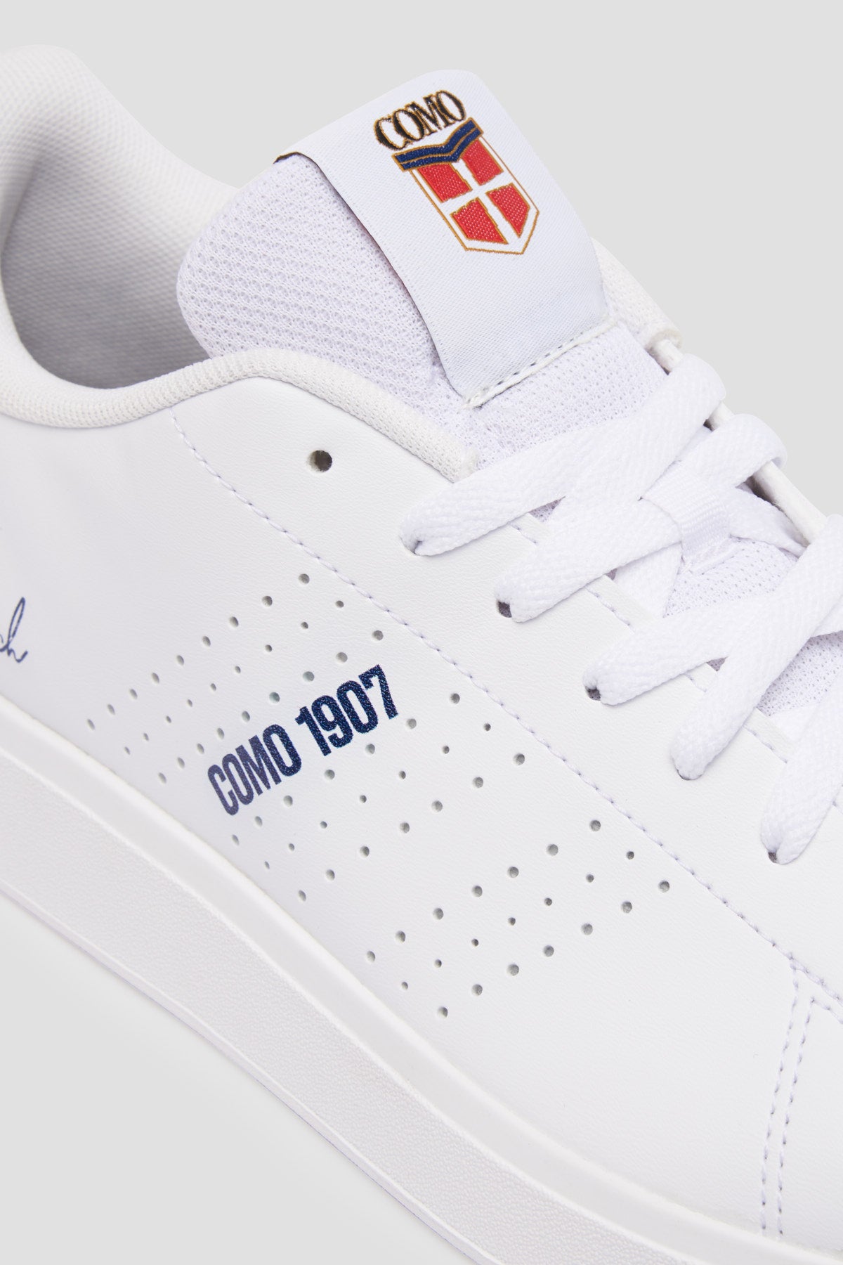 Standard Issue Sneakers Navy Adidas X Como 1907