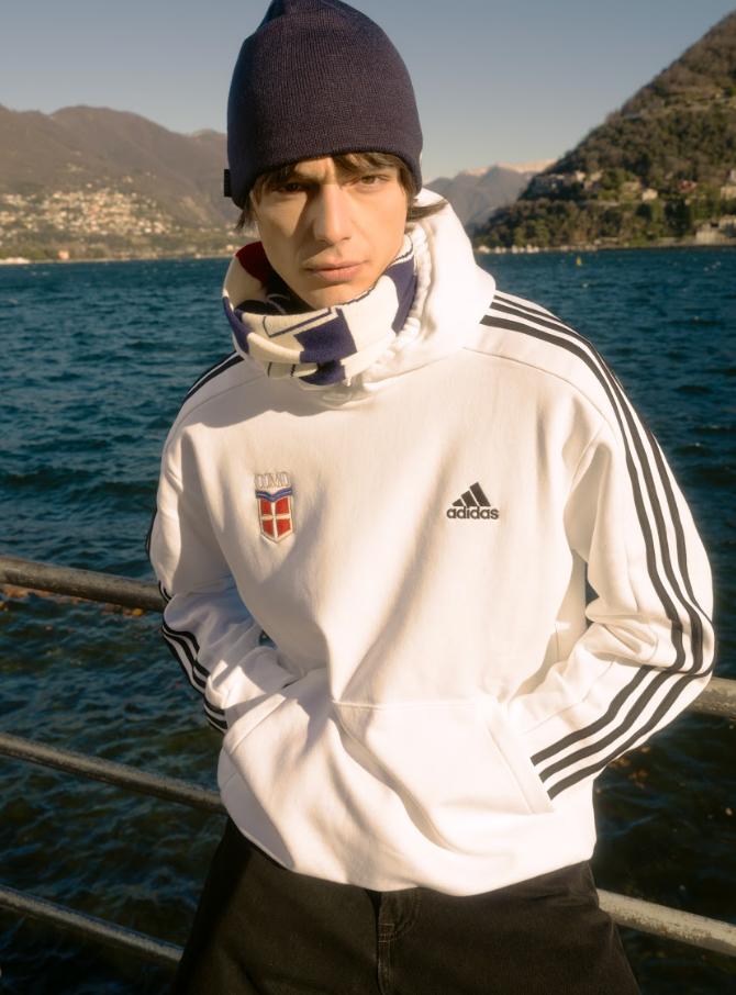 COMO CREST WHITE HOODIE 