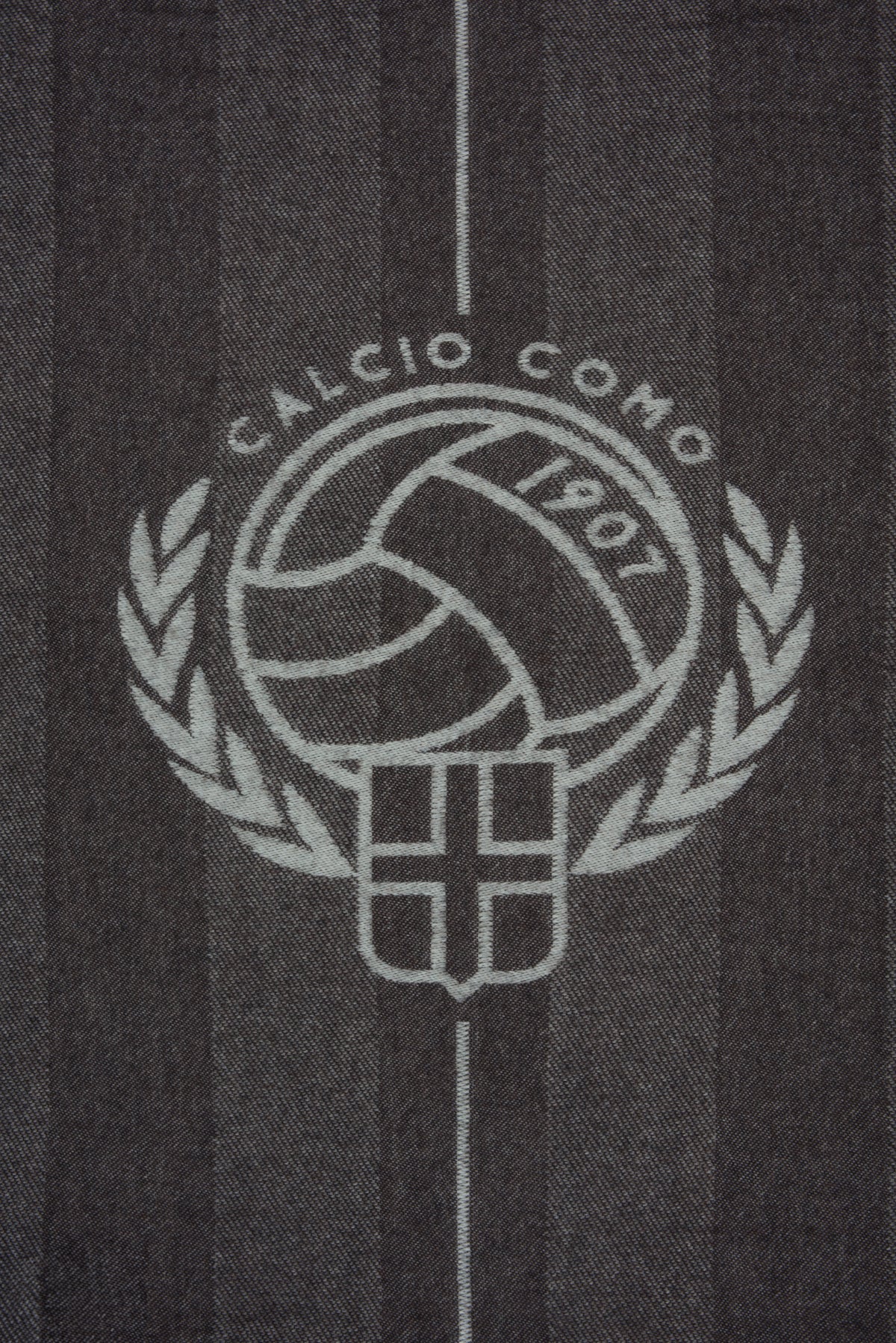 Coperta in Merino con Campo da Calcio Marrone