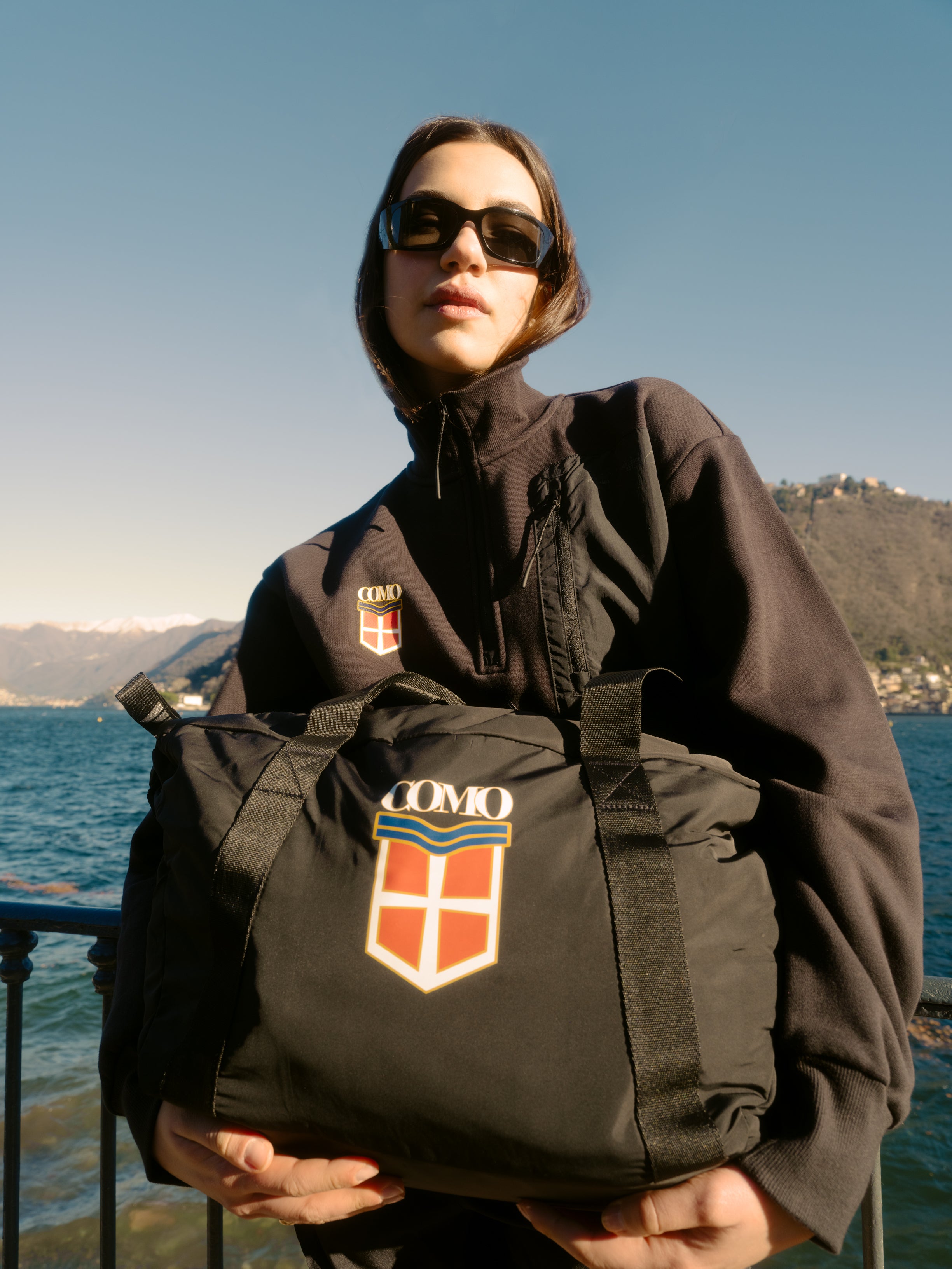 COMO CREST BLACK SPORTS BAG