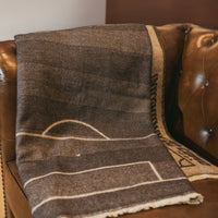 Coperta in Merino con Campo da Calcio Marrone